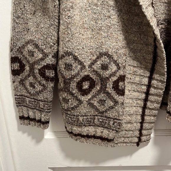 Mary McFadden Cardigan Sweater - Picture 3 of 13